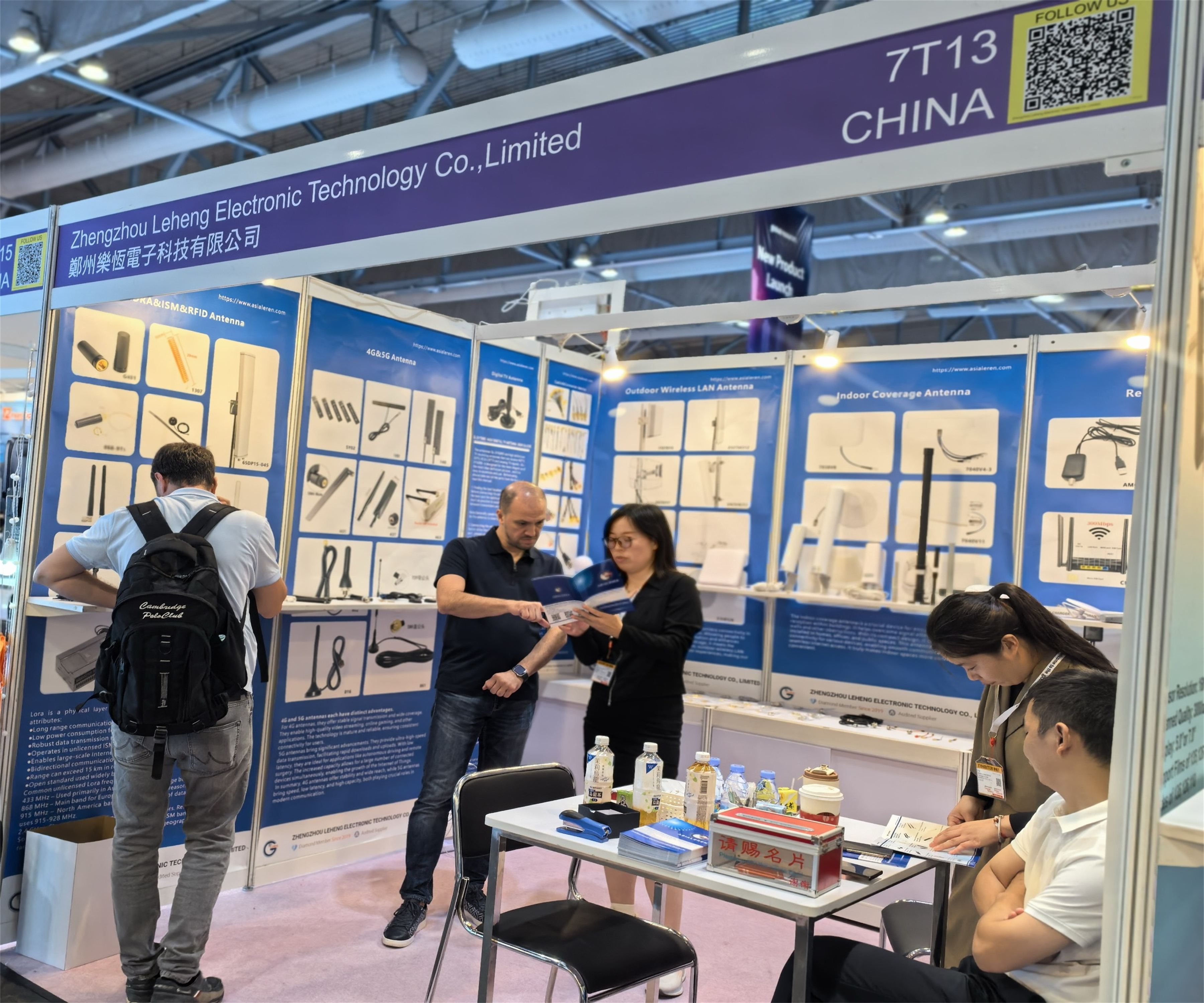 Presentar productos a los clientes.