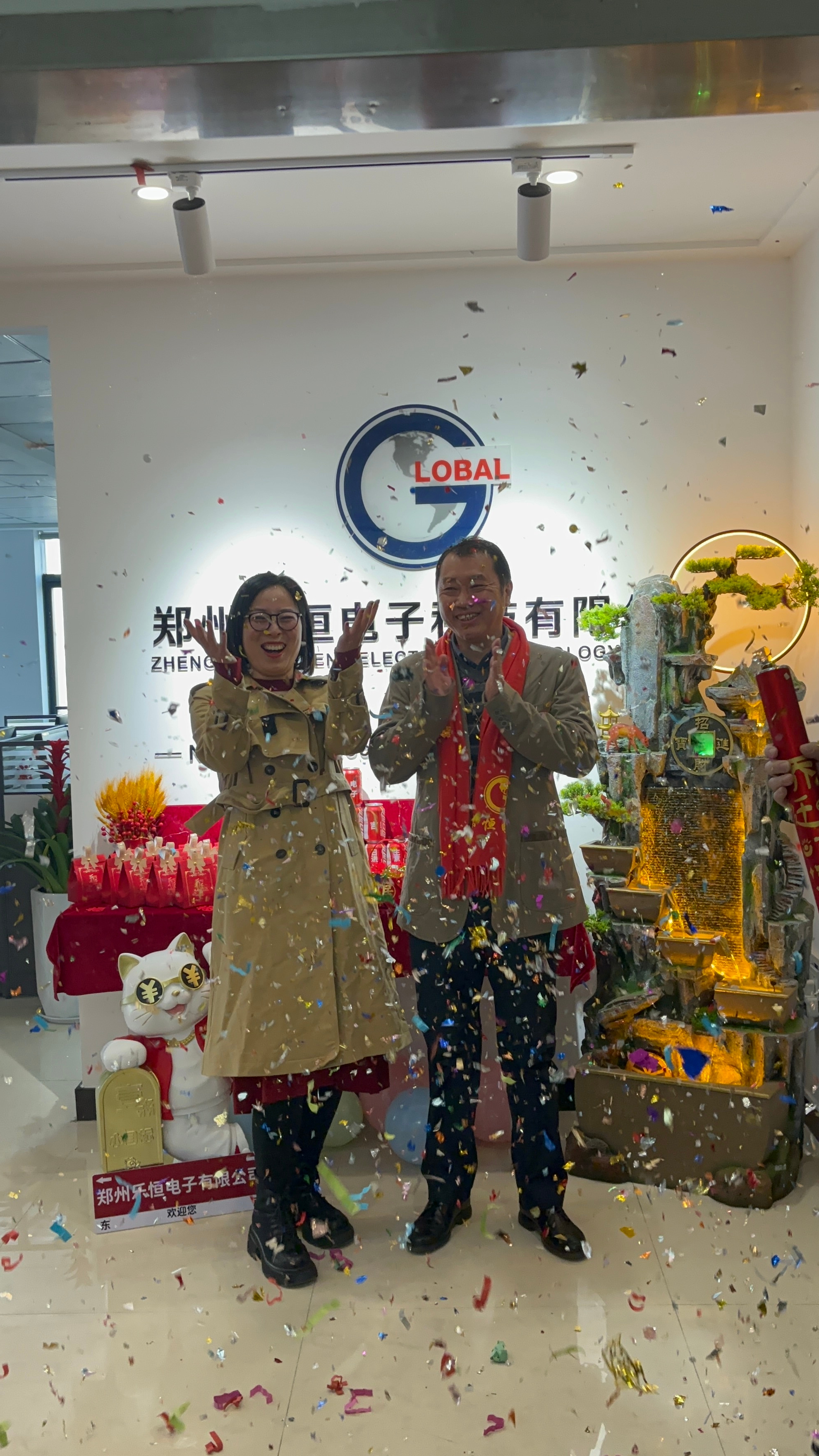 Foto de grupo de Xie y Xu