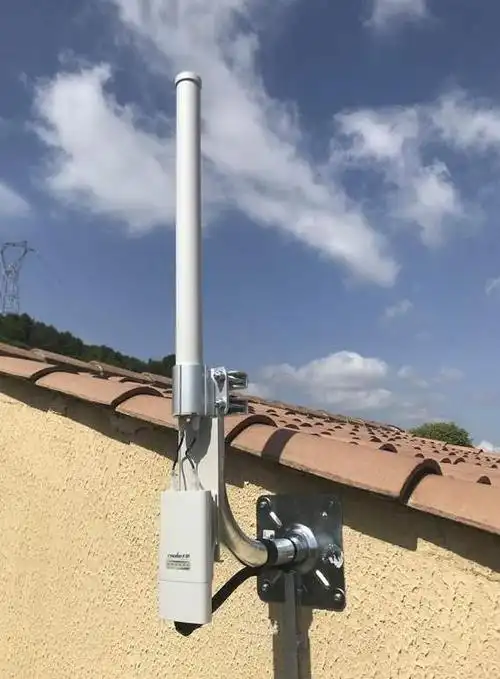 Antena FRP 2.4G para aplicaciones en exteriores