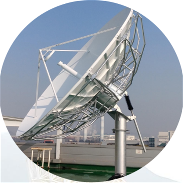 Diagrama esquem&aacute;tico del funcionamiento de una antena parab&oacute;lica.